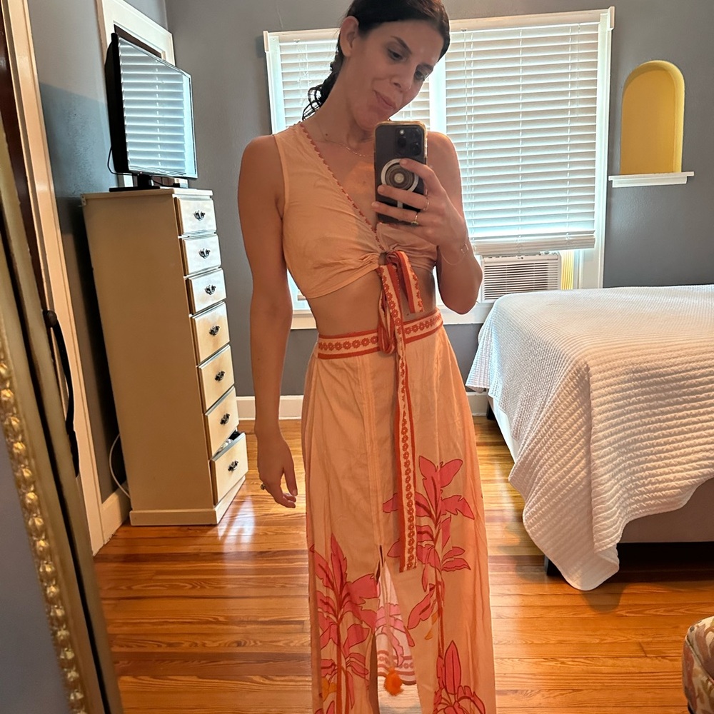 Z&L Europe Top & Maxi Set (Everything but Water)